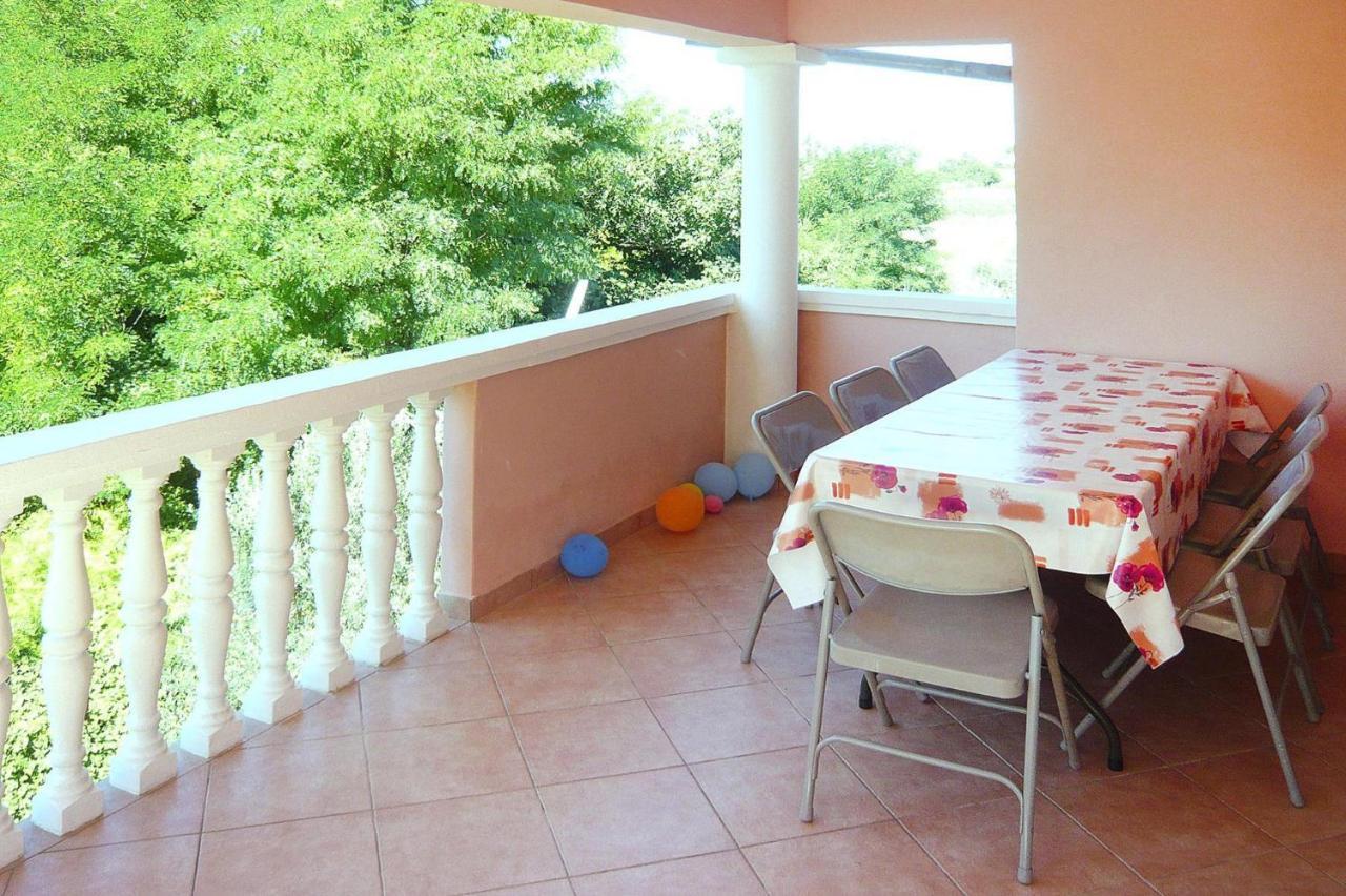 Apartments Ljilja In Privlaka, Near Sandy Beach Privlaka  Eksteriør billede