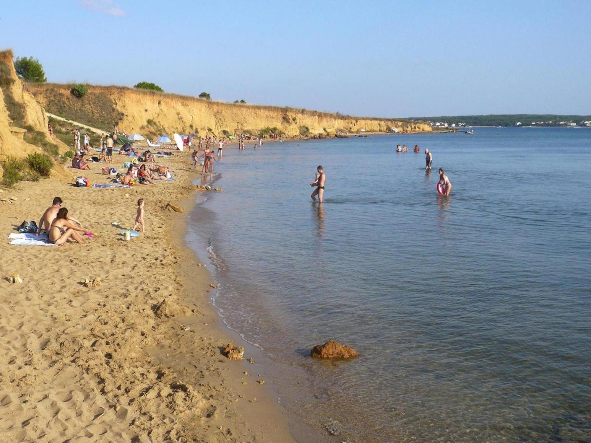 Apartments Ljilja In Privlaka, Near Sandy Beach Privlaka  Eksteriør billede